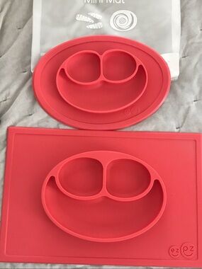 Coral Red Silicone Kids Plate and Mat Set